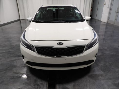 Used 2018 Kia Forte LX w/ LX Rear Camera Package FWD image 2