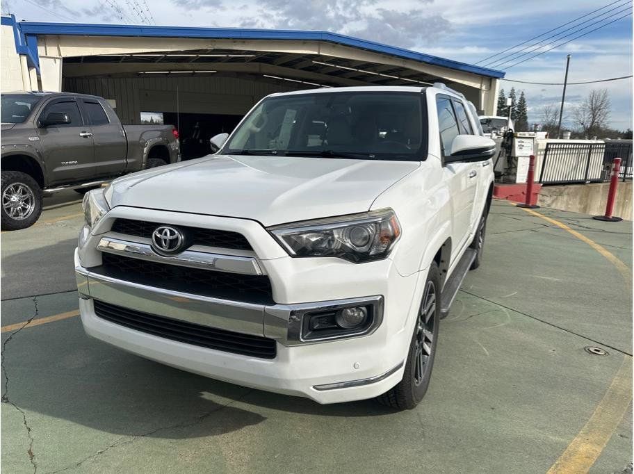 Used 2015 Toyota 4Runner Limited AWD/4WD image 3