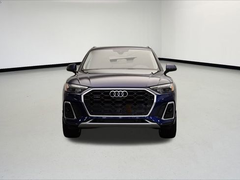 Certified 2025 Audi Q5 2.0T Premium Plus w/ Premium Plus Package image 8