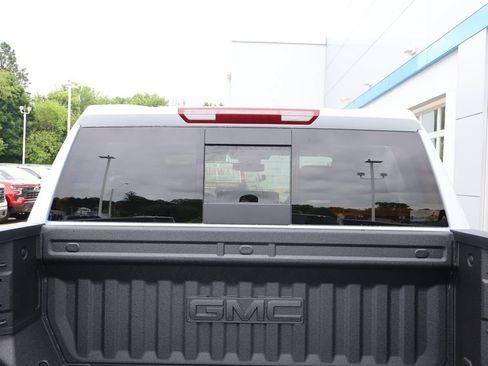 New 2026 GMC Sierra 1500 SLT w/ SLT Premium Package AWD/4WD image 36