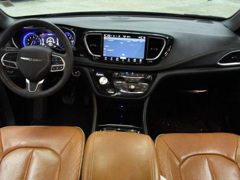 Used 2022 Chrysler Pacifica Pinnacle image 47