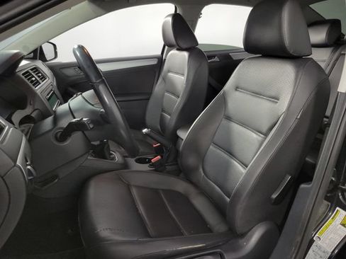 Used 2014 Volkswagen Jetta SE FWD image 13