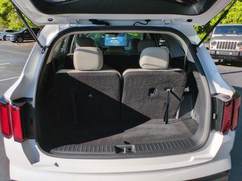 Used 2023 Kia Sorento S w/ Panoramic Sunroof Package FWD image 38