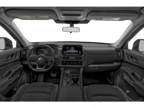 Used 2024 Nissan Pathfinder S image 11