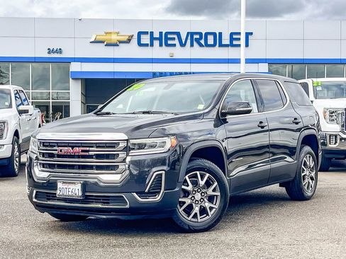 Used 2020 GMC Acadia SLE image 1