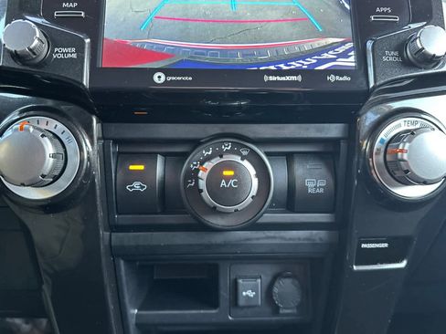 Used 2024 Toyota 4Runner TRD Off-Road image 19