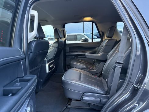Certified 2024 Ford Expedition XLT image 37