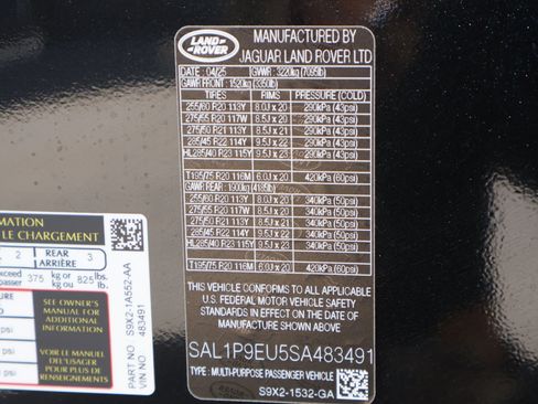 Certified 2025 Land Rover Range Rover Sport SE AWD/4WD image 33