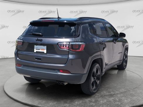 Used 2019 Jeep Compass Latitude FWD image 7