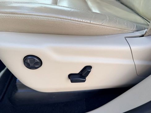 Used 2020 Jeep Grand Cherokee Limited image 20