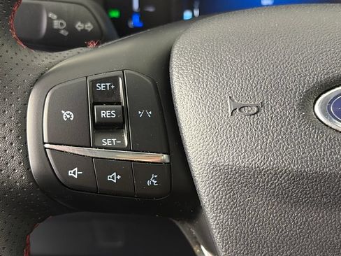 Used 2025 Ford Escape ST-Line Select AWD/4WD image 17