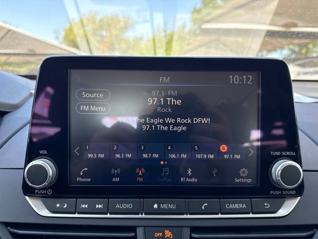 Certified 2025 Nissan Altima 2.5 SV FWD image 17