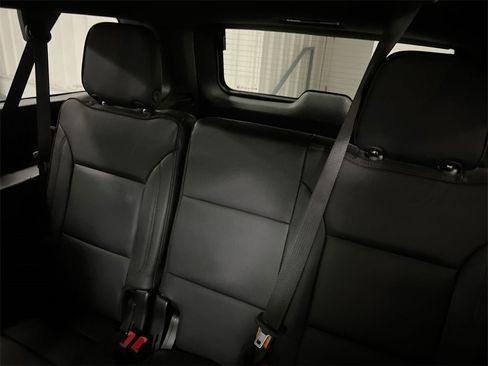 Used 2024 Chevrolet Suburban High Country image 30