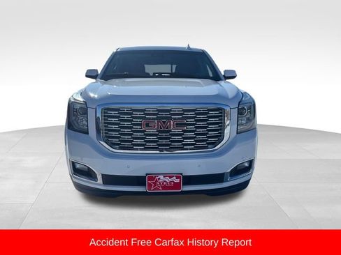 Used 2019 GMC Yukon Denali w/ Denali Ultimate Package image 2