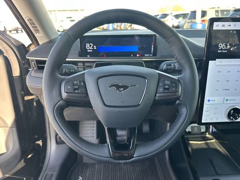Certified 2024 Ford Mustang Mach-E Premium image 27