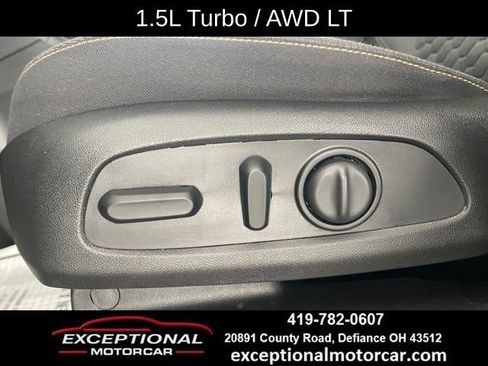 Used 2021 Chevrolet Equinox LT AWD/4WD image 34