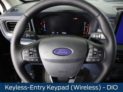 New 2026 Ford Maverick Lariat w/ Black Appearance Package AWD/4WD image 32