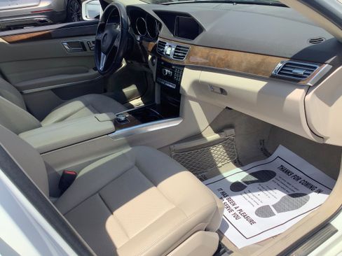 Used 2014 Mercedes-Benz E 350 4MATIC Sedan w/ Premium 1 Package image 15