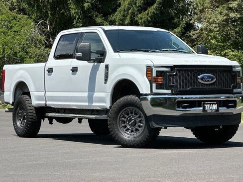 Used 2019 Ford F250 XLT AWD/4WD image 2