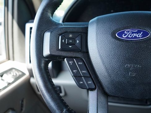 Used 2017 Ford F150 XLT w/ Equipment Group 302A Luxury RWD image 31