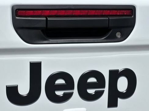 New 2026 Jeep Gladiator Sport AWD/4WD image 25