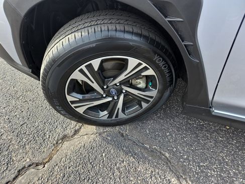 Used 2024 Subaru Crosstrek 2.0i Premium image 9