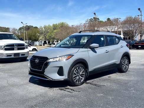 Used 2024 Nissan Kicks SV w/ Interior Electronics Package image 3