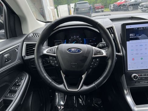 Used 2023 Ford Edge Titanium AWD/4WD image 16