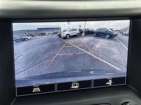 Certified 2021 GMC Acadia SLT w/ Preferred Package image 15