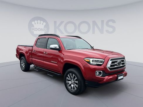 Used 2023 Toyota Tacoma Limited image 10