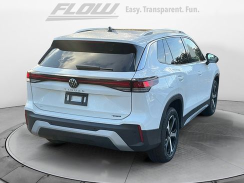 New 2026 Volkswagen Tiguan SE image 7