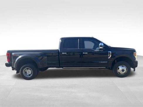 Used 2018 Ford F350 Platinum w/ Platinum Ultimate Package AWD/4WD image 4