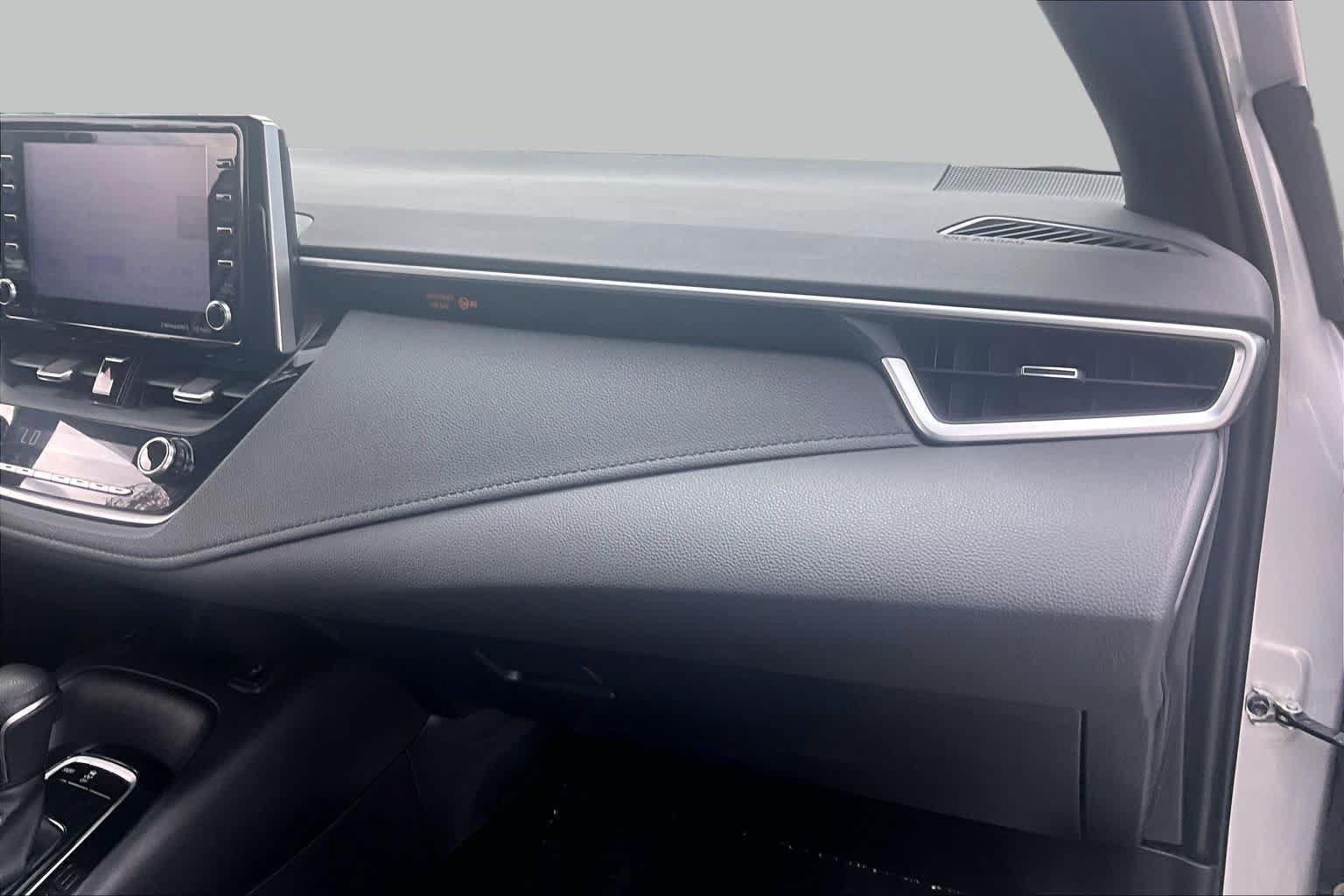 Used 2022 Toyota Corolla XSE FWD image 19