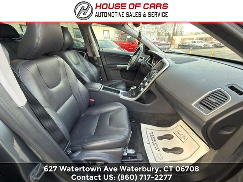 Used 2016 Volvo XC60 T6 Platinum AWD/4WD image 31