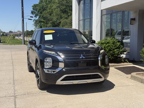Used 2022 Mitsubishi Outlander SE AWD/4WD image 18