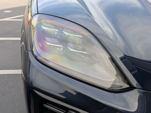 New 2026 Porsche Cayenne image 11