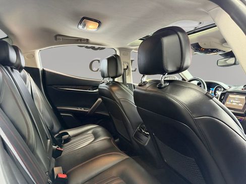 Used 2017 Maserati Ghibli image 21