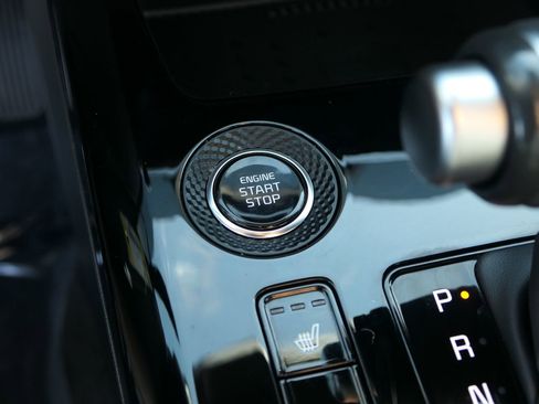 Used 2025 Kia Niro EX image 20