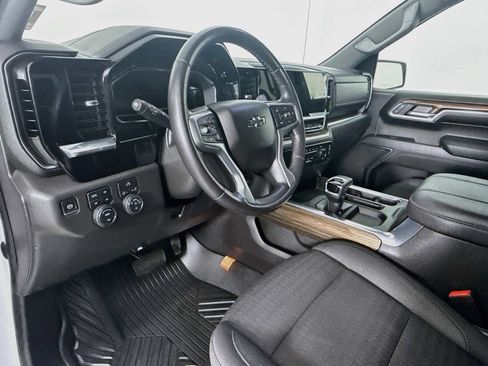 Certified 2023 Chevrolet Silverado 1500 LT Trail Boss AWD/4WD image 9