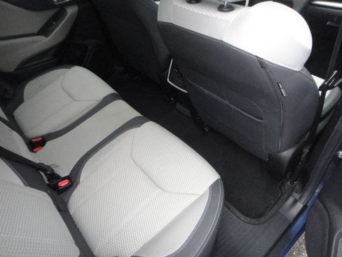 Used 2019 Subaru Forester Premium w/ All-Weather Package AWD/4WD image 14