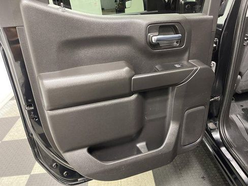 Used 2023 Chevrolet Silverado 1500 Custom Trail Boss AWD/4WD image 11