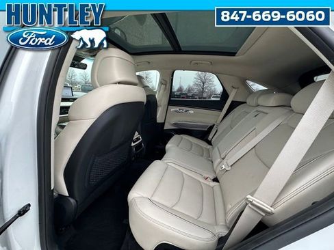 Used 2023 Genesis GV70 2.5T w/ Advanced Package image 14