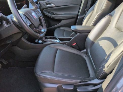 Used 2024 Buick Encore GX Sport Touring image 12