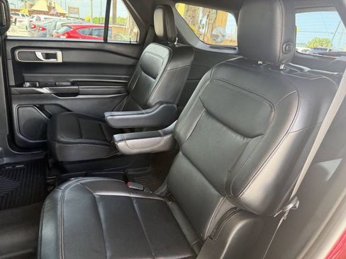 Used 2020 Ford Explorer XLT w/ Equipment Group 202A RWD image 24