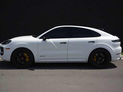Certified 2026 Porsche Cayenne GTS AWD/4WD image 2