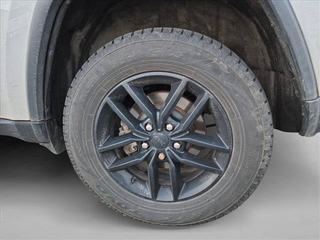Used 2018 Jeep Grand Cherokee Limited w/ Luxury Group II AWD/4WD image 13