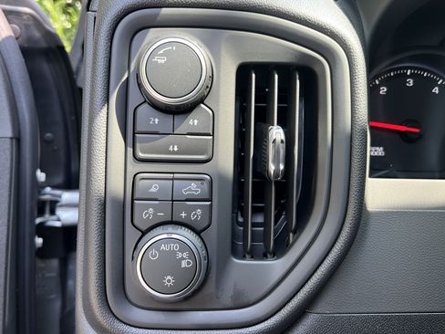 New 2026 Chevrolet Silverado 2500 Custom w/ Custom Value Package AWD/4WD image 19