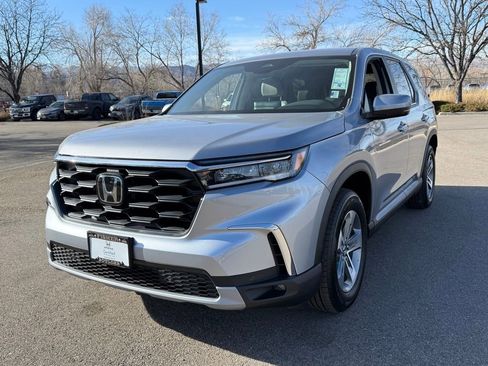 Certified 2025 Honda Pilot EX-L image 8