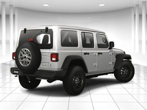 Used 2025 Jeep Wrangler Sport S image 3