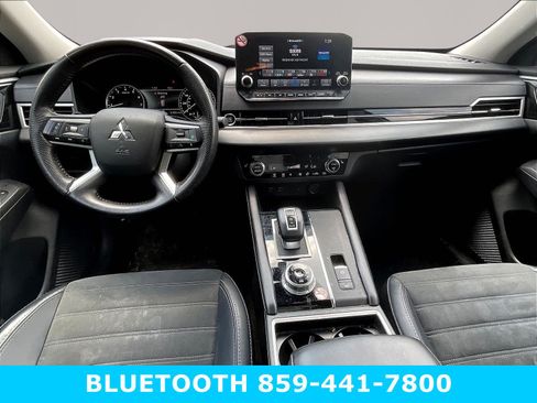 Used 2024 Mitsubishi Outlander SE Black Edition AWD/4WD image 7